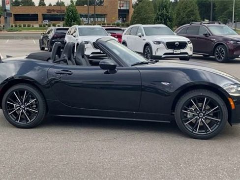 New 2025 MAZDA MX-5 Miata Grand Touring image 9