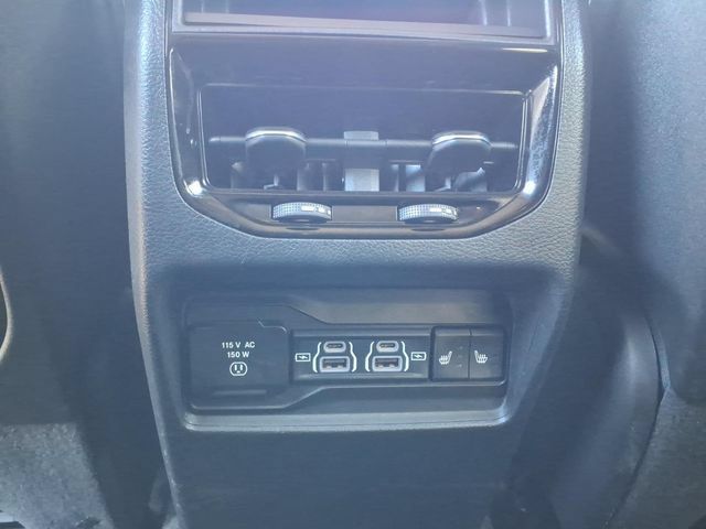 Used 2023 Jeep Grand Cherokee Limited w/ Luxury Tech Group II AWD/4WD image 18