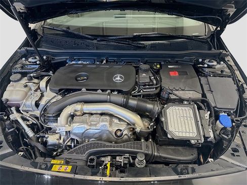 Certified 2025 Mercedes-Benz CLA 250 4MATIC image 31