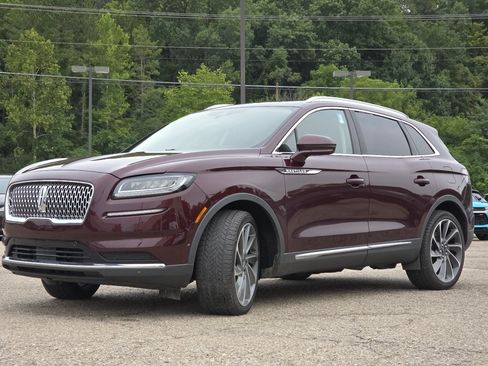 Used 2021 Lincoln Nautilus Reserve w/ Equipment Group 201A AWD/4WD image 14