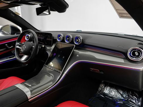 Used 2024 Mercedes-Benz CLE 300 4MATIC Coupe image 17