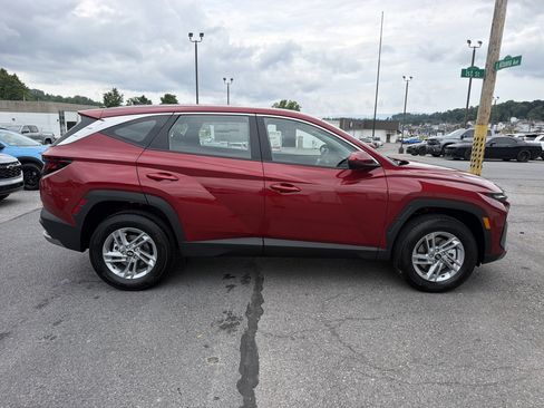 New 2026 Hyundai Tucson SE AWD/4WD image 2