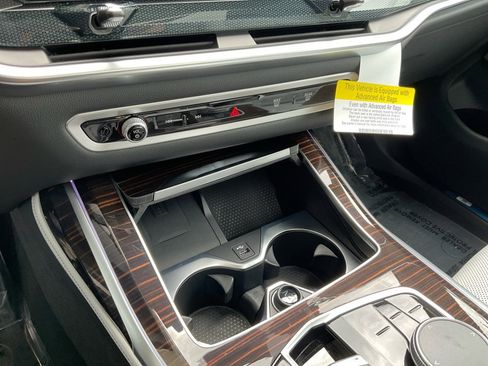 Certified 2026 BMW X7 xDrive40i image 18