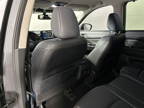 Used 2022 Nissan Pathfinder SL w/ Cargo Package image 28