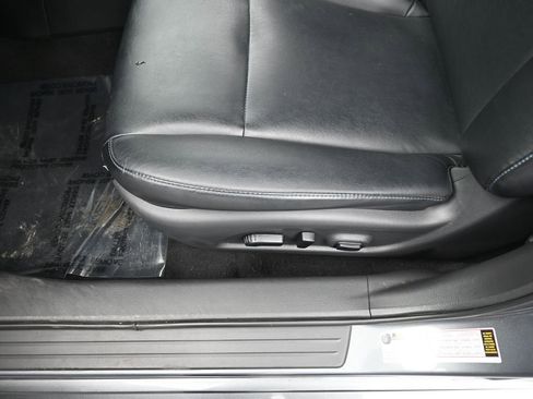 Used 2018 Nissan Altima 2.5 SR w/ SR Midnight Edition image 15