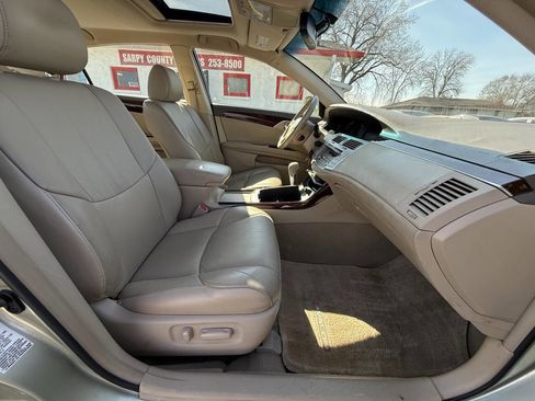 Used 2008 Toyota Avalon XLS image 17