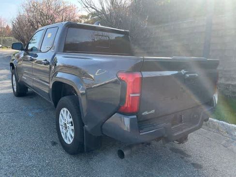 Certified 2025 Toyota Tacoma SR5 w/ SR5 Upgrade Package image 6