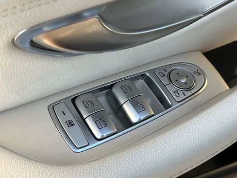 Used 2022 Mercedes-Benz E 350 Sedan image 17