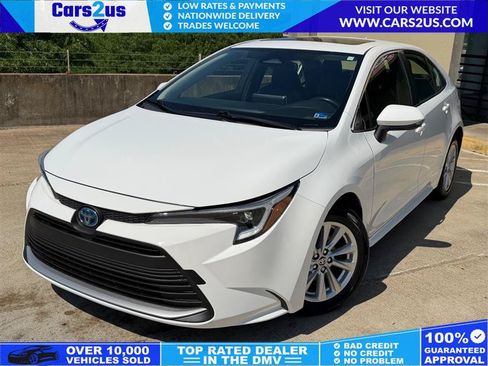 Used 2024 Toyota Corolla XLE FWD image 1