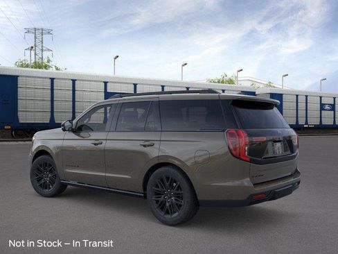 New 2026 Ford Expedition Platinum image 4
