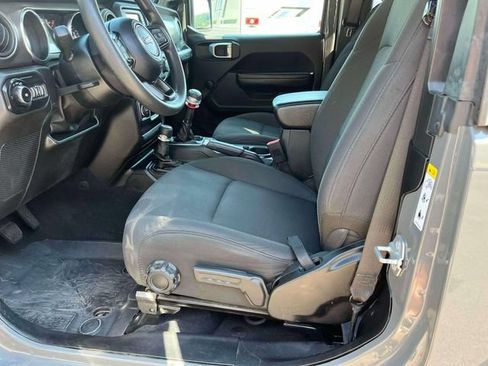 Used 2020 Jeep Wrangler Sport AWD/4WD image 22