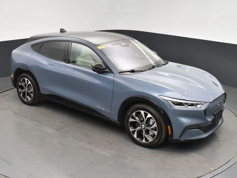 Used 2023 Ford Mustang Mach-E Premium image 27