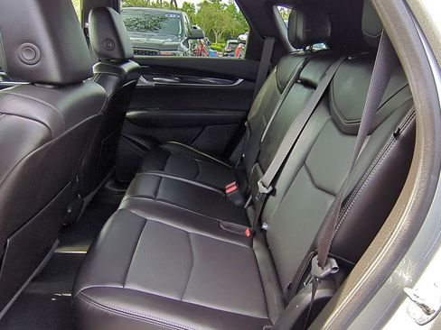 Used 2024 Cadillac XT5 Premium Luxury image 14