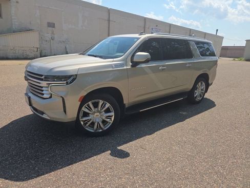 Used 2021 Chevrolet Suburban High Country w/ Max Trailering Package AWD/4WD image 1