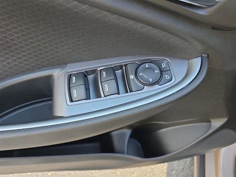 Used 2023 Chevrolet Malibu LT FWD image 15