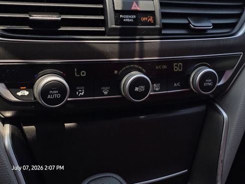 Used 2020 Honda Accord LX image 23
