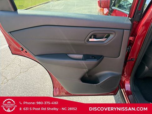 Certified 2026 Nissan Rogue SV AWD/4WD image 31