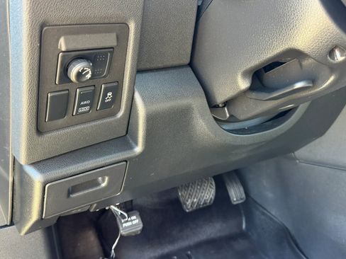 Used 2015 Nissan Rogue S w/ Convenience Package image 17