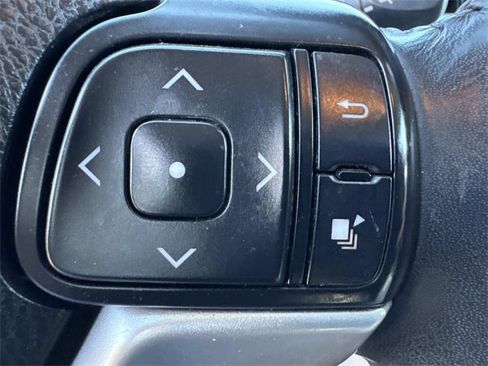 Used 2015 Toyota Highlander Limited image 30