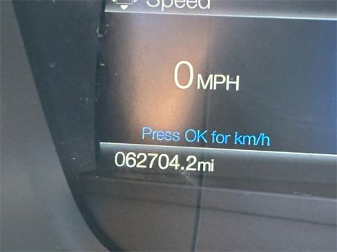 Used 2020 Ford Fusion SE image 32