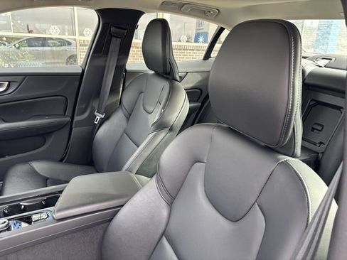 Used 2024 Volvo S60 B5 Core image 13