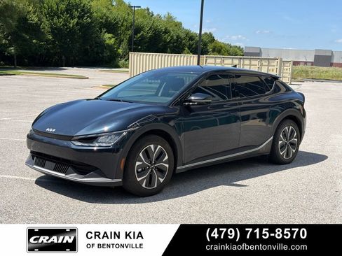Used 2024 Kia EV6 Light RWD image 2