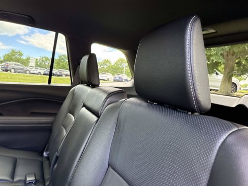 Used 2024 Honda Passport EX-L image 17