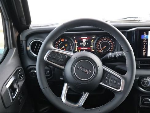 New 2026 Jeep Wrangler Unlimited Sahara AWD/4WD image 12