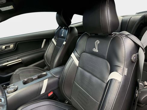 Used 2020 Ford Mustang Shelby GT500 w/ Technology Package image 46