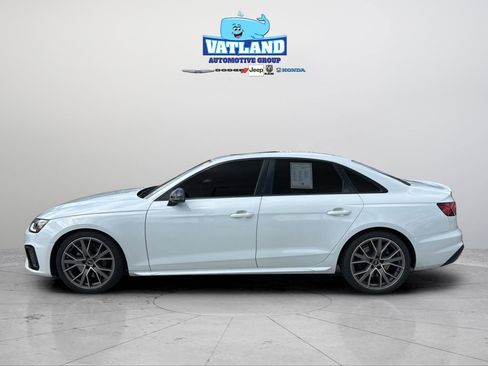 Used 2022 Audi S4 Premium Plus image 2