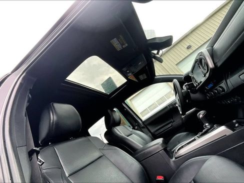 Used 2023 Toyota Tacoma Limited w/ Nightshade Package AWD/4WD image 23