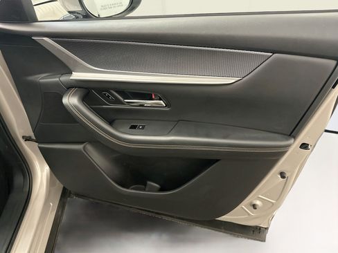 Used 2025 MAZDA CX-90 Plug-In Hybrid w/ Preferred AWD/4WD image 36