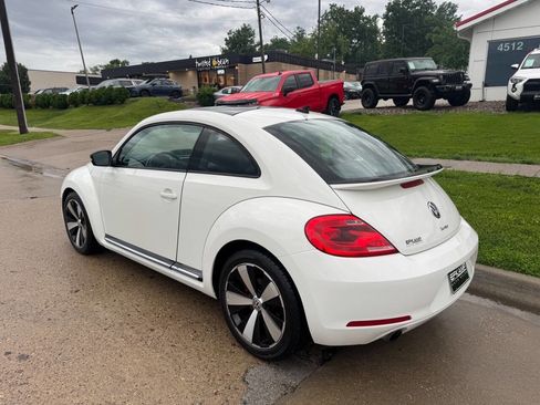 Used 2013 Volkswagen Beetle 2.0T FWD image 3