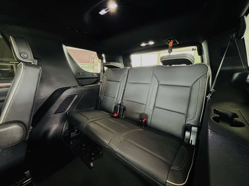 Used 2024 Chevrolet Tahoe Premier AWD/4WD image 38