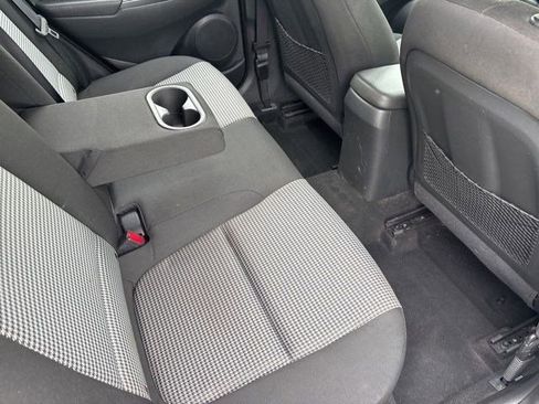 Used 2020 Hyundai Kona SE FWD image 34