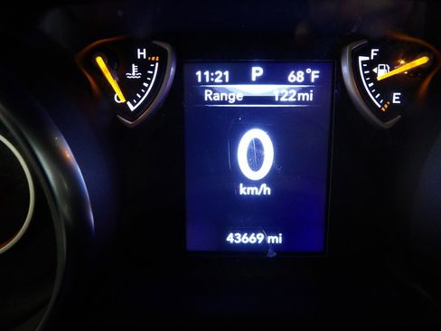 Used 2023 Jeep Wrangler Sport S image 26