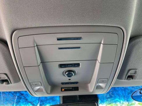 Used 2019 GMC Yukon XL Denali AWD/4WD image 39