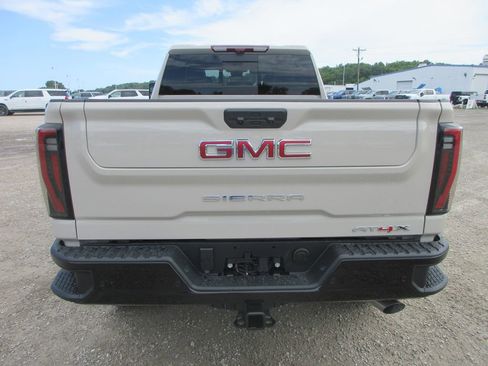 New 2026 GMC Sierra 2500 AT4X AWD/4WD image 6