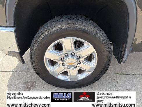 Used 2023 Chevrolet Silverado 2500 LTZ AWD/4WD image 9