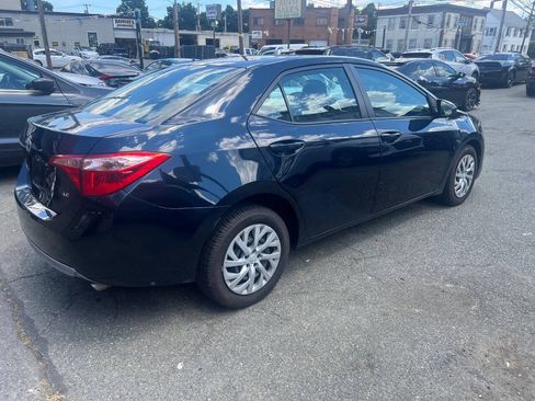Used 2018 Toyota Corolla LE FWD image 7