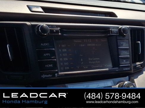 Used 2017 Toyota RAV4 XLE AWD/4WD image 18