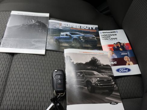 Used 2022 Ford F250 XLT w/ XLT Premium Package AWD/4WD image 55