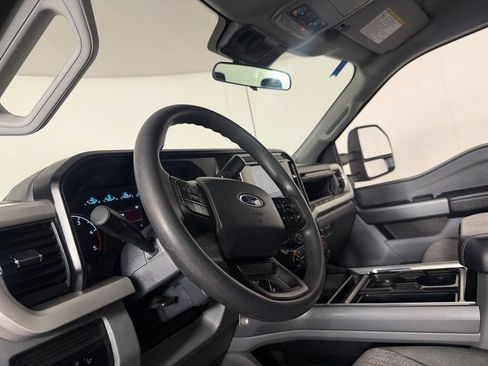 Used 2025 Ford F250 XLT w/ FX4 Off-Road Package AWD/4WD image 21