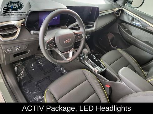 Used 2025 Chevrolet TrailBlazer ACTIV w/ Convenience Package FWD image 12