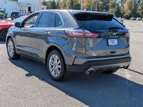 Used 2024 Ford Edge Titanium image 5