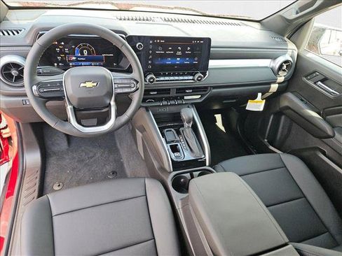 New 2025 Chevrolet Colorado LT w/ LT Convenience Package image 14