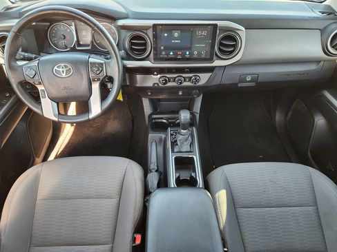 Used 2017 Toyota Tacoma SR5 w/ Tow Package image 24