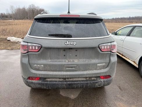 Used 2023 Jeep Compass Latitude w/ Sun and Sound Group image 11