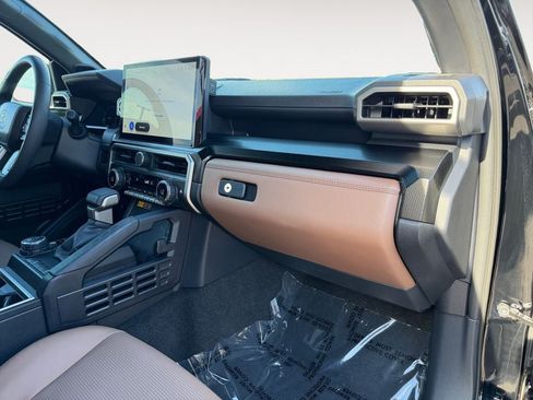 Used 2026 Toyota 4Runner Limited AWD/4WD image 26
