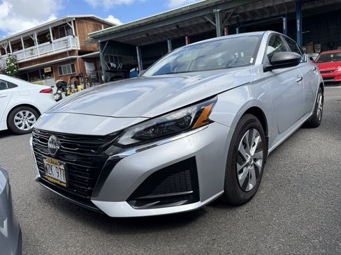 Used 2024 Nissan Altima 2.5 S image 1